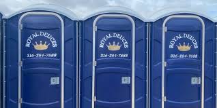 Best VIP or Luxury Restroom Trailers  in Boling, TX